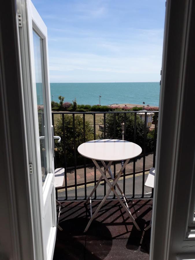 Breakers Bed And Breakfast Torneo de Torneo de Eastbourne Exterior foto